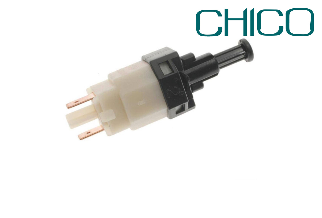 2 interruptores da luz do freio do carro dos conectores para GM OPEL 96212027 1240596 90307473